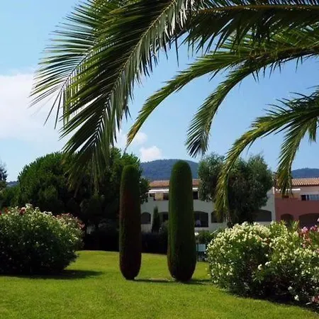 3 Climatise Dans Calme Avec Piscine Et Tennis Cavalaire-sur-Mer